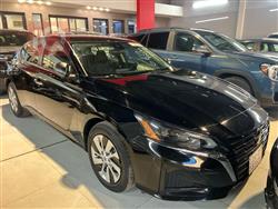 نيسان ألتيما